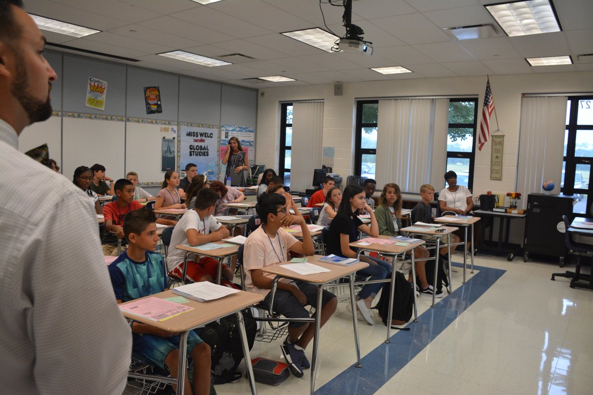 NorthernStars7's tweet photo. Congratulations on a successful first week of school. #northernstarsshine #NBCRMS #NBCmiddle #bekind https://t.co/5AqwZzw5xU