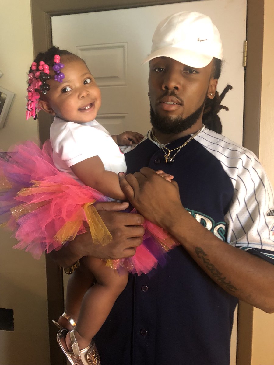 DaOnlyOneShot's tweet photo. Just Know I’m def steppin for mine #NoHesitation https://t.co/aND5yLFVEL