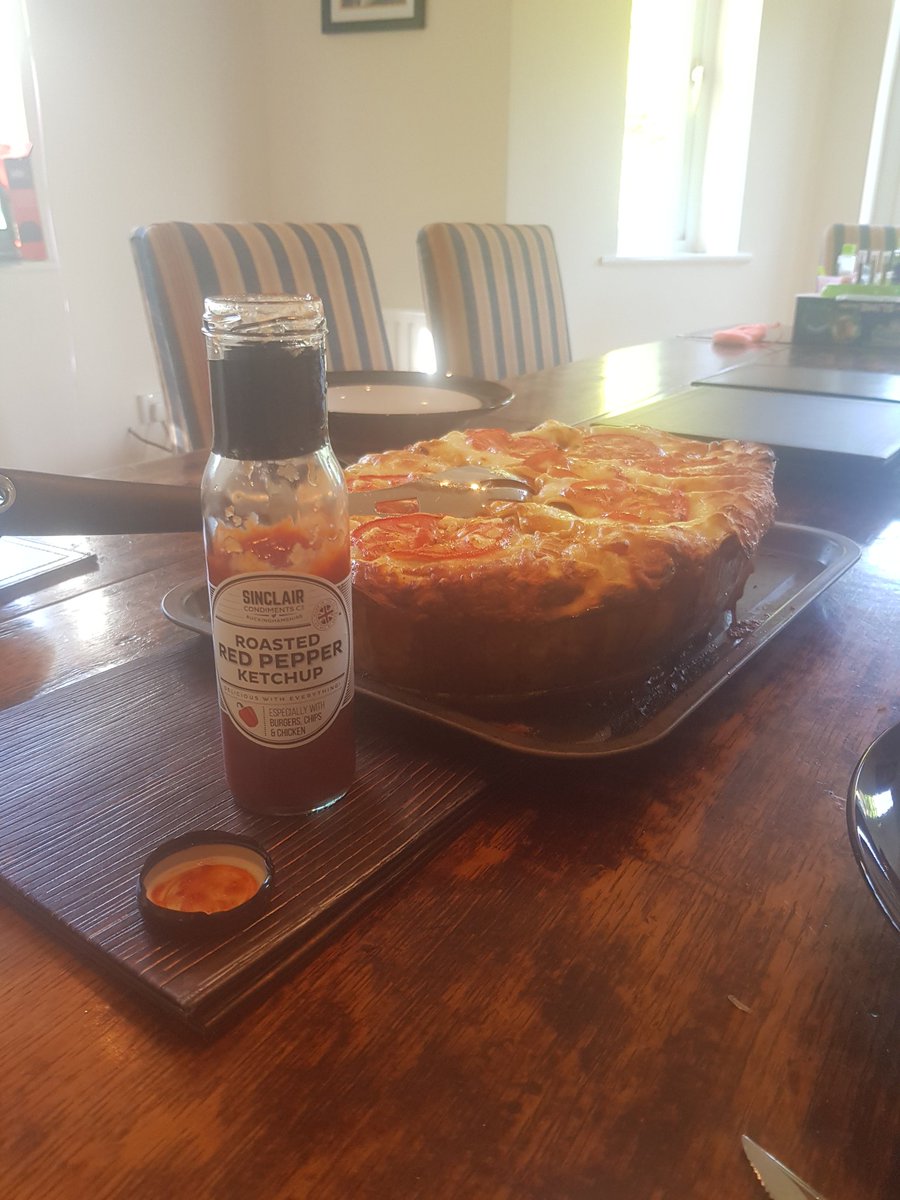 Sunday Lasagne with <a href="/SCondimentsCo/">Sinclair Condiments</a>  Roasted Red Pepper.... mmmmmm
