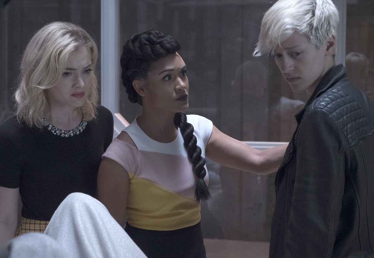 #TheGifted: FOX has released 18 more photos &amp; an official spoiler description for the Season 2 premiere! xmentv.com/gifted-season-…