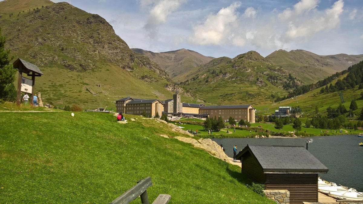 Os comparto estos paisajes maravillosos en vall de Núria, una estación de alta montaña en los pirineos 💕