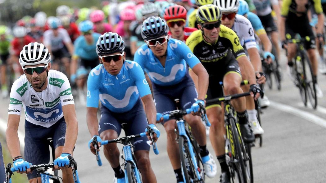 AlbertoArauzM's tweet photo. Movistar debe plantearse quién es su líder. La crono le va mejor a Valverde, la llegada al Balcón de Bizkaia, también. Va por delante en la general. ¿Acaso es pecado que Nairo trabaje para Alejandro? Mañana es día de reflexión...
#LaVuelta18 #LaVueltaEnCOPE https://t.co/YACHy0BleG