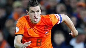 SuperCazarre's tweet image. Flash info #FRAPBS

Strootman 💬: "On espère que Rami sera titulaire."