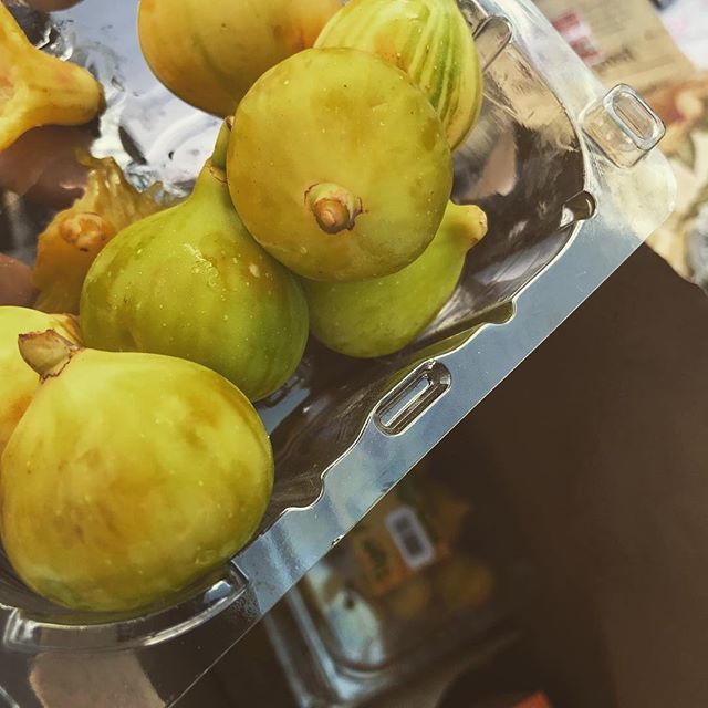 ebrahimb's tweet photo. Thank you @ajitg for what has become one of the top food experiences (against mighty challengers!) This year! #tigerfigs from @traderjoes !! I chowed down 4 pounds of these sweeties this week ... #whoneedsfoodwhenyouhavefigs 😃 #figcrazy - here's a #f… https://t.co/q6sSA8i50O https://t.co/wG7SmIrSVu