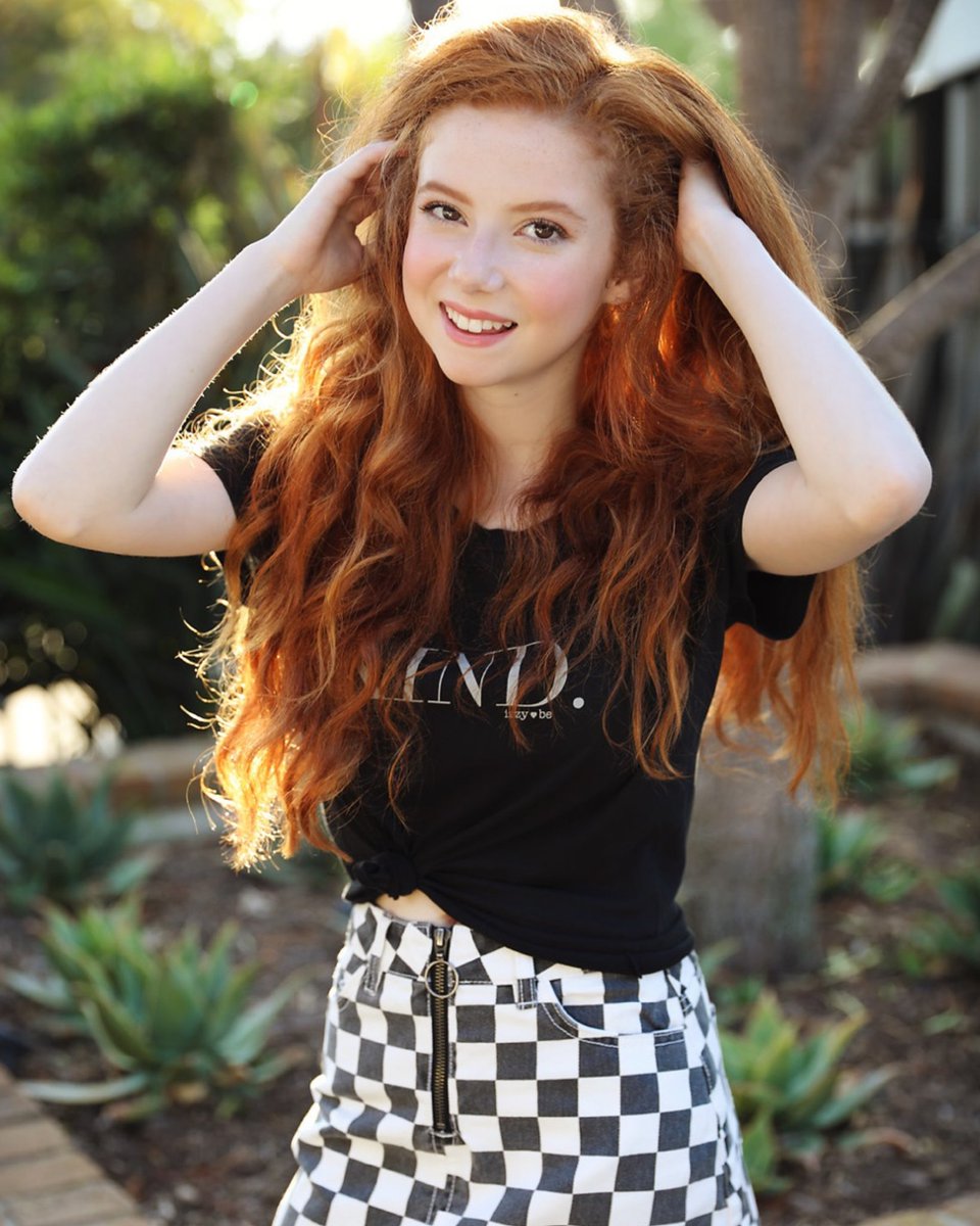 Francesca Capaldi On Twitter Kind Of Obsessed With Checkered 🏁😍💙 Are