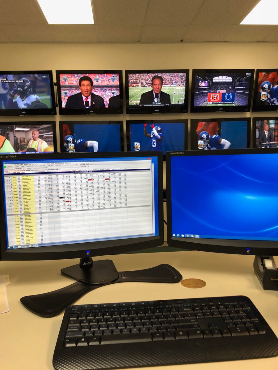 JeffAllenSports's tweet photo. Are you ready for some #NFL https://t.co/fgI41rBOGb