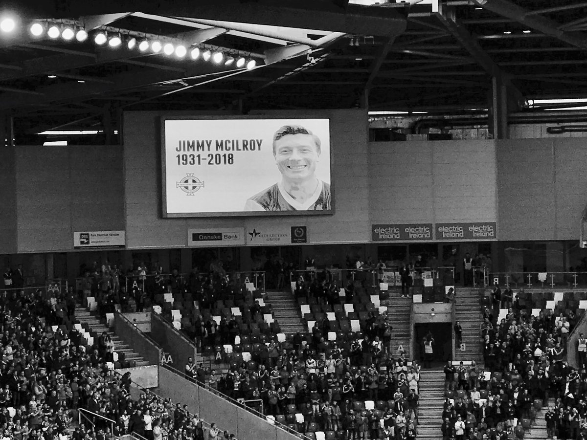 RossNewton1's tweet photo. #NIRBOS Respects paid to Jimmy McIlroy #GAWA ๐โฝ๏ธ https://t.co/76UUzsstT3