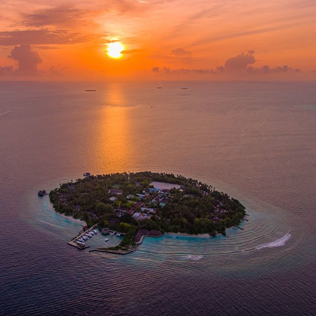 Bandos island. Остров Бандос Мальдивы. Мальдивы Bandos Maldives. Остров Бандос Мальдивы фото. Бандос Мальдивы олинкюзив.