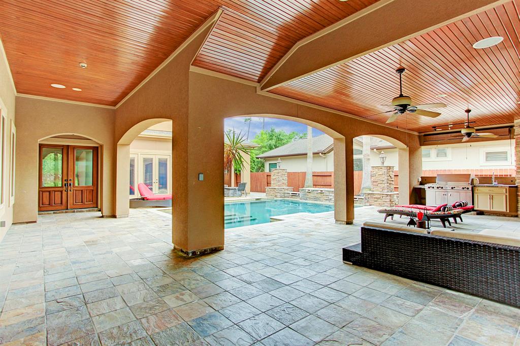 CarnanP's tweet photo. When it comes to a color that everyone welcomes when viewing a home, it has to be the azure blue of a swimming pool! 
https://t.co/2gZFDlJptN 
Listing Agent: @OOZUBI
#HowWeRealEstate #WeOpenDoors #CarnanTeam #CarnanProperties #SpringTX https://t.co/v5IzoGPkFx