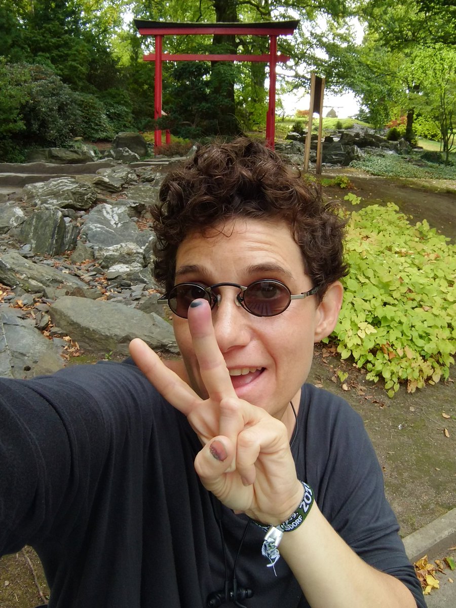 Mein Wochenenden in Erfurt geht langsam zuende. Es war richtig gut. Thüringen hat mich positiv überrascht. Viel Japan habe ich aber leider nicht gefunden. Nächstes mal Weimar und Jena!!!