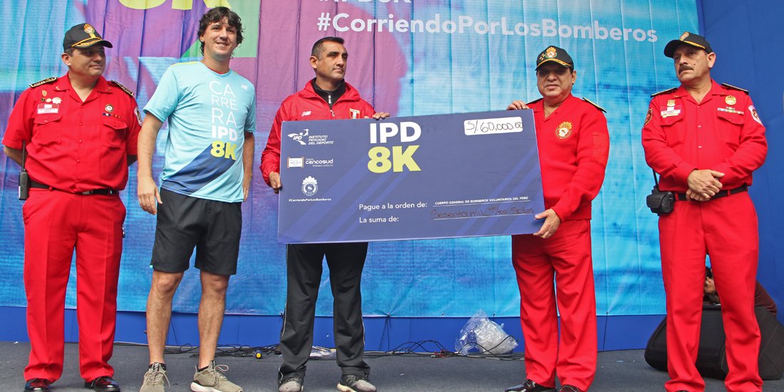ipdperu's tweet photo. Se corrió la Carrera #IPD8K #CorriendoPorLosBomberos y aquí compartimos algunas postales que nos dejó esta fiesta deportiva. Mira aquí. 👇😀🏆 @jferrari5 @MineduPeru @JDENPERU @ErickOsores @carvidena @Agencia_Andina @pcmperu https://t.co/rfuCYtghJn