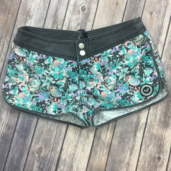 So good I had to share! Check out all the items I'm loving on @Poshmarkapp #poshmark #fashion #style<a href="/tag/fashion"class="tags"><span>#fashion</span></a><a href="/tag/shopmycloset"class="tags"><span>#shopmycloset</span></a><a href="/tag/style"class="tags"><span>#style</span></a><a href="/tag/sonoma"class="tags"><span>#sonoma</span></a><a href="/tag/roxy"class="tags"><span>#roxy</span></a>