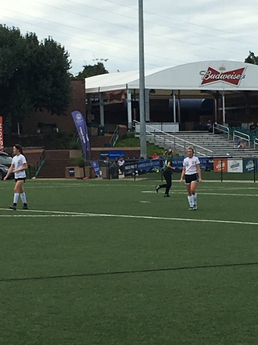 dlsaneal's tweet photo. 2nd game of the day. #FRFC 3-0 @uhssoccer  @STCBulldogs Keeping them busy during fall season https://t.co/wzRM0XT61P