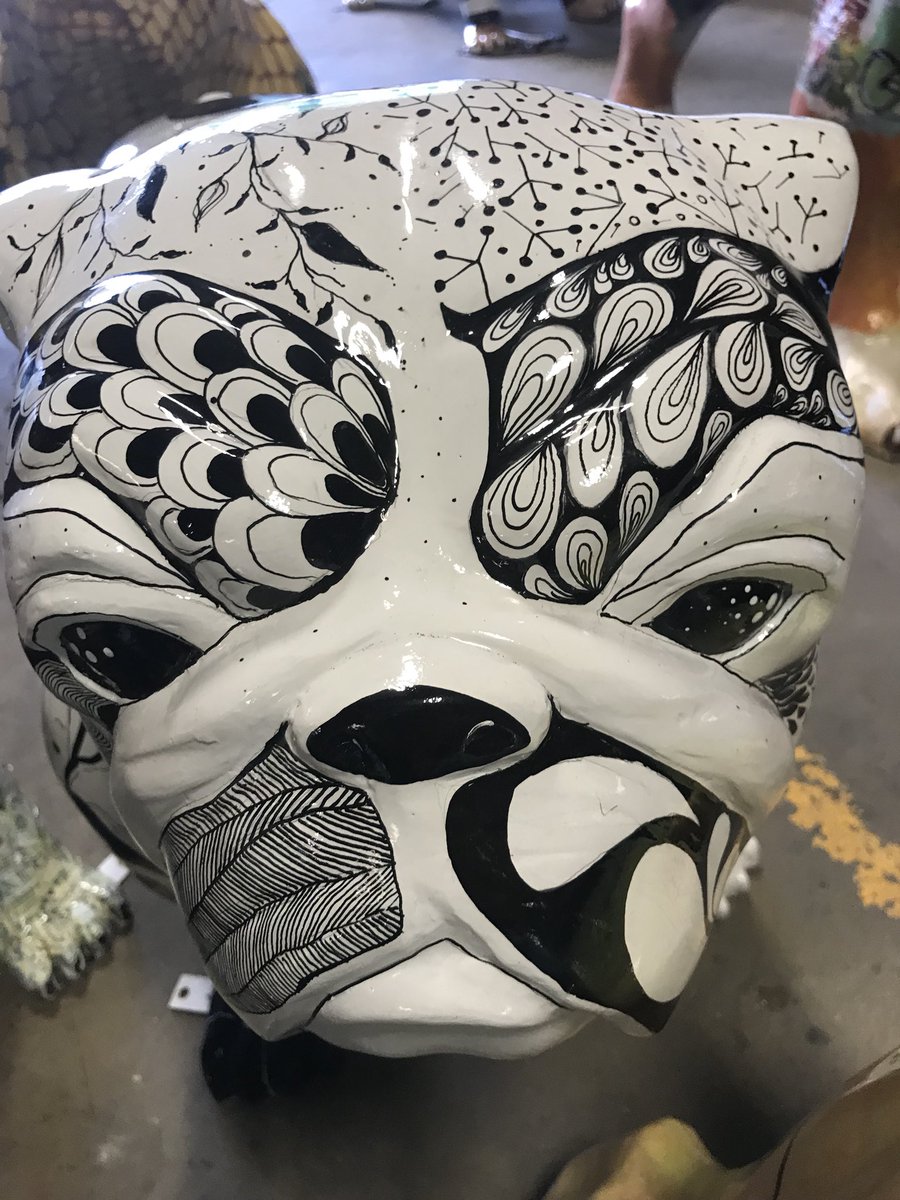 BulldogsUN's tweet photo. First four faces of @BulldogsUN dogs available on auction at this Saturday’s final celebration. Information at https://t.co/xhOHZ1vOVq https://t.co/SJywdsSBZD
