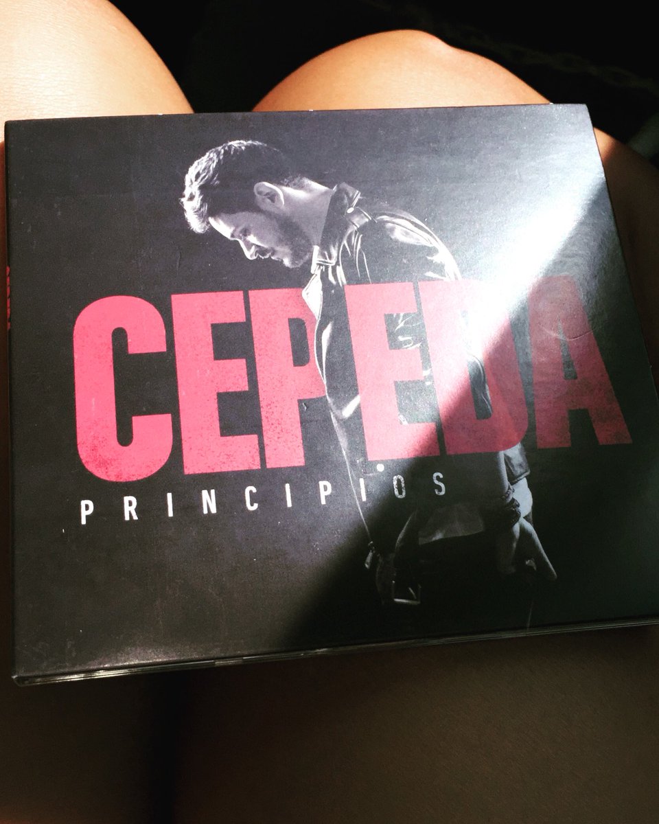 LaCdelFlow's tweet photo. Cuando tu novio sabe lo que te gusta
#Seeeh #ThankYouLove ❤️❤️
@cepedaoficial #CepedaSeQueda #Siempre 🎶🎶🎶 https://t.co/SM1RpKSQap