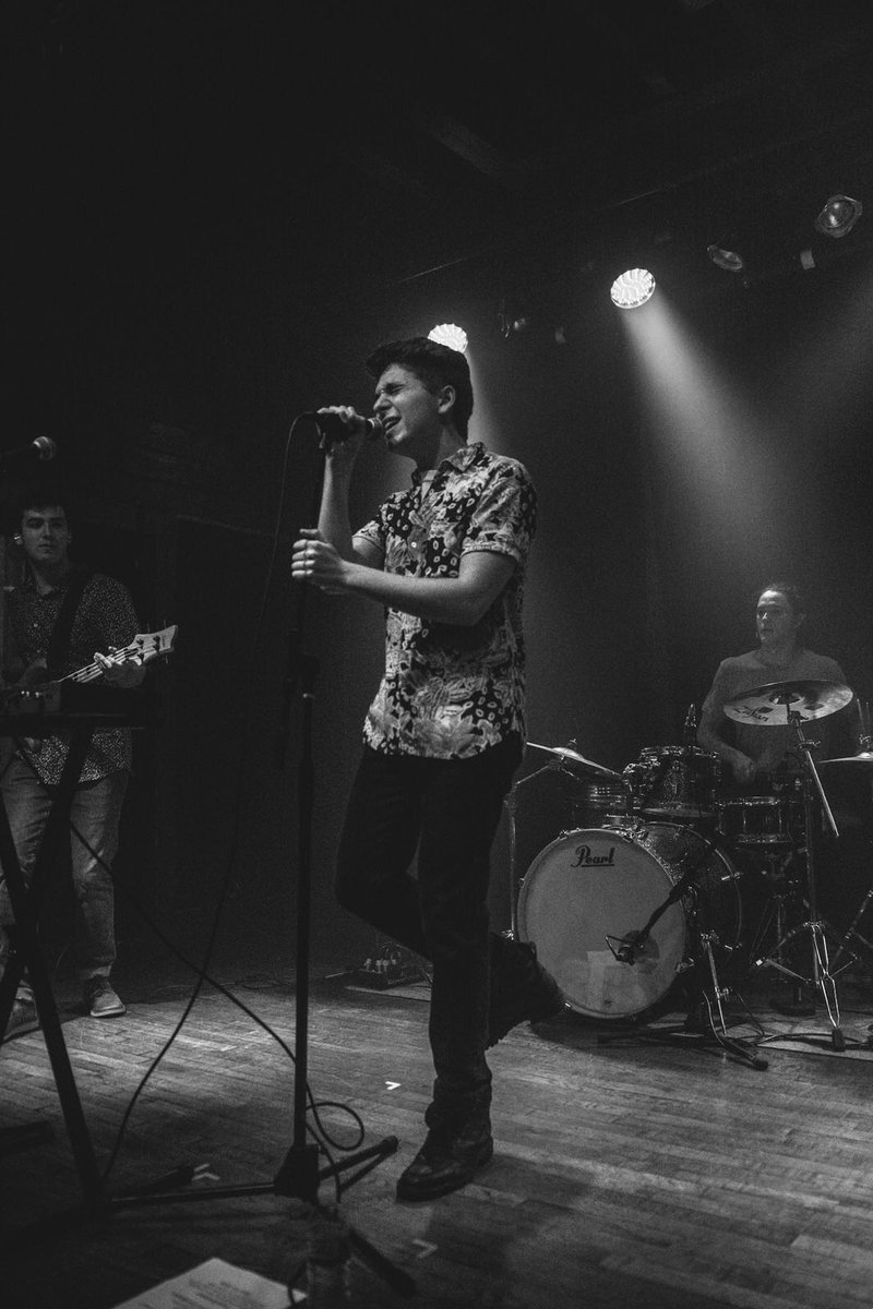 Gavin Becker tweet media