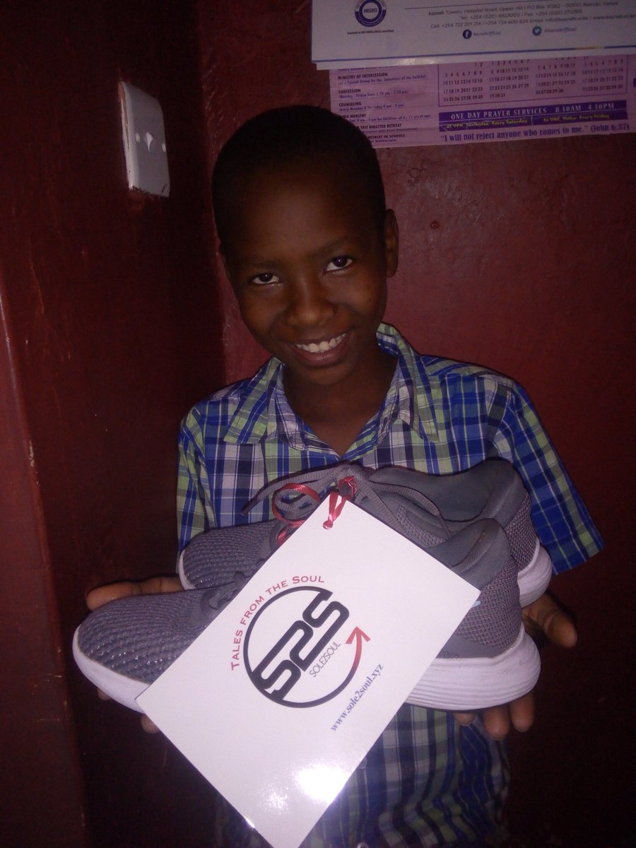 Sole2Soul2017's tweet photo. The children of the Kenya Shipment have received their shoes! 🌍☺️#TMoChangemaker #gizzim #sole2soul #Sustainability https://t.co/LCpic9rnzR