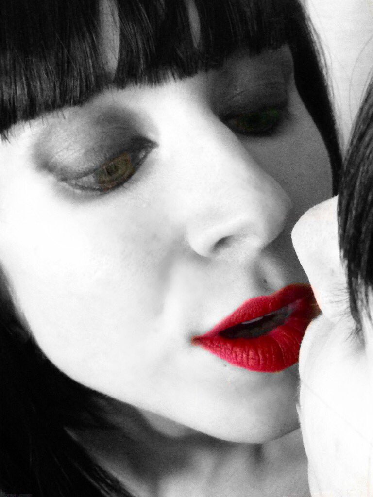 msgoddessfeline's tweet photo. Goddess Kisses

#goddess #paypigneeded #sugarbaby #Findom #money #buymypanties  #paypigswanted #sugarmommyneeded #msgoddessfeline #goddessfeline #girlsofTwitter #inspiration #GirlOfTheDay #followme #girlswhokissgirls #lips 
.
https://t.co/NOMY72PcYS https://t.co/I1LHz3HN4I
