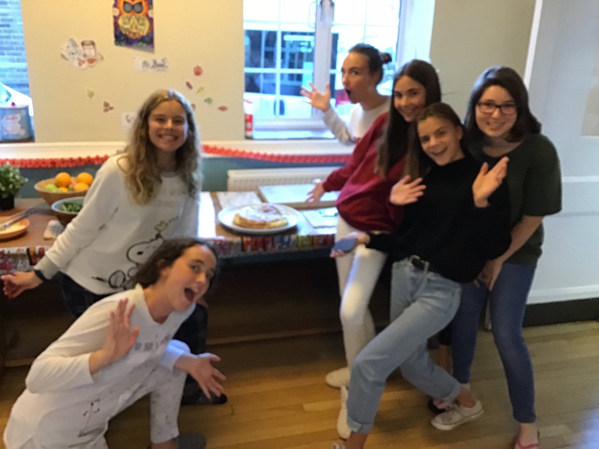 THSch_Boarding's tweet photo. Today our Spanish boarders made tortilla! #comfortfood #iloveboarding #thboarding #THSch https://t.co/SH091wdUX7