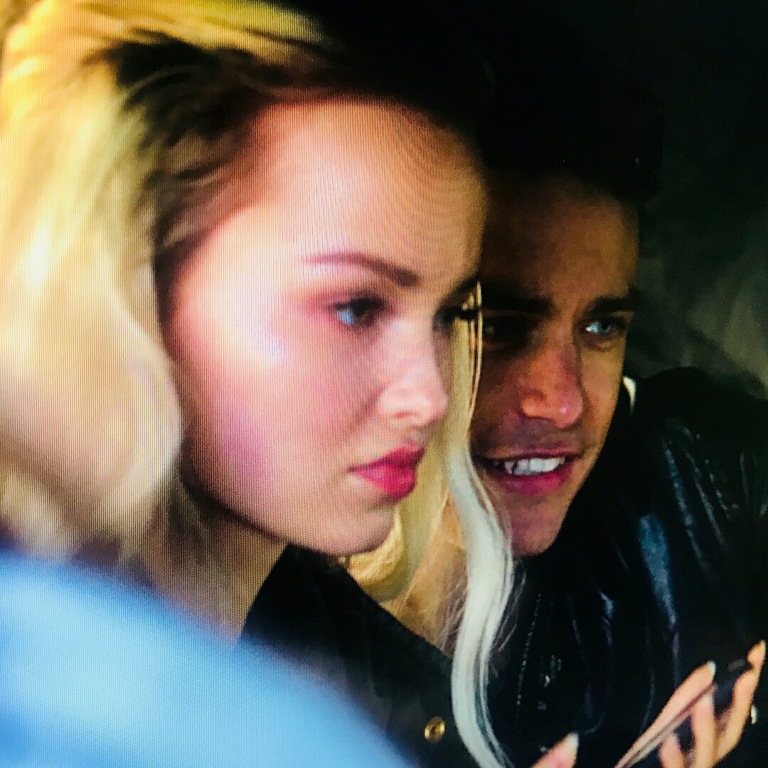 Theveshin's tweet image. Some #TwoWolves BTS pics Reveal:
• Dove is Singing a song for the movie(#Dovelies Rejoice!)😄
•Dove is playing 2 characters?♴
Poppy McIntyre/ ?ster Michael😱
But still no Trailer/Air date
¯\_(ಥ‿ಥ)_/¯ #DoveCameron