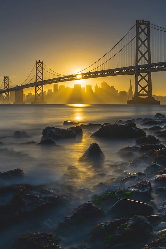 Omniverse9's tweet photo. Happy Birthday California! (168 years old today... and you don't look a day over 100) https://t.co/Z8pmSCZp1L