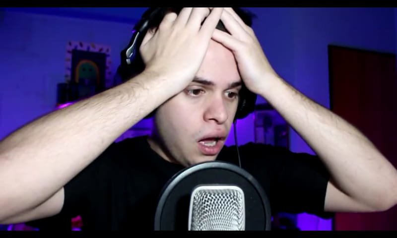 spadaforafake's tweet image. me siguió lucas, como es posible que se siga a si mismo? Será que yo soy el verdadero lucas? Y SI @LucasSpadafora ES FAKE?