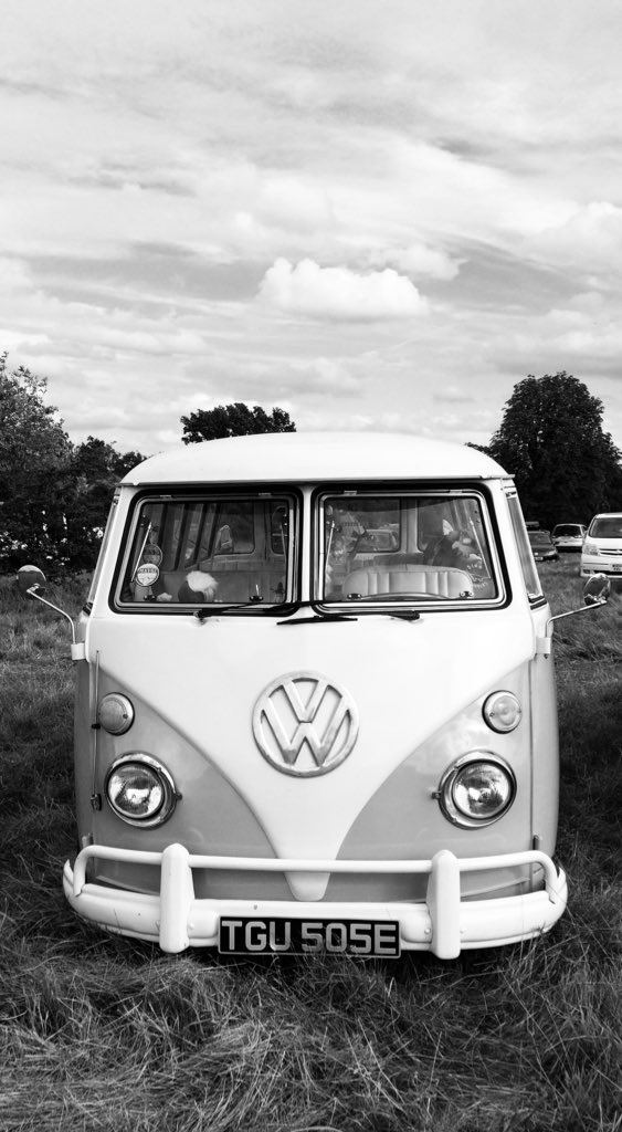 TheBeetleBooth's tweet photo. Wood-Fest, Hatfield forest today in Echo, love my bus 🖤 #VWlove #aircooled #aircooledVW #aircooledlife #aircooledlove #aircooledbus #splitty #VWsplit #splitscreen #splittylove #VWgirl #girlswithdubs https://t.co/29GpdDM7Ez