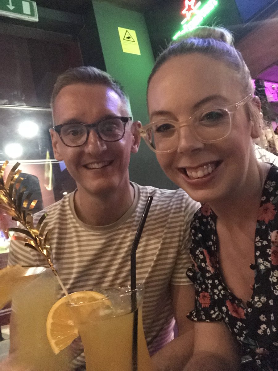 EmmaJackson1988's tweet photo. Both wearing our new @IOLLA glasses in #Portugal #albefuria #seewithiolla #connollydouble https://t.co/v0nvGMAjMG