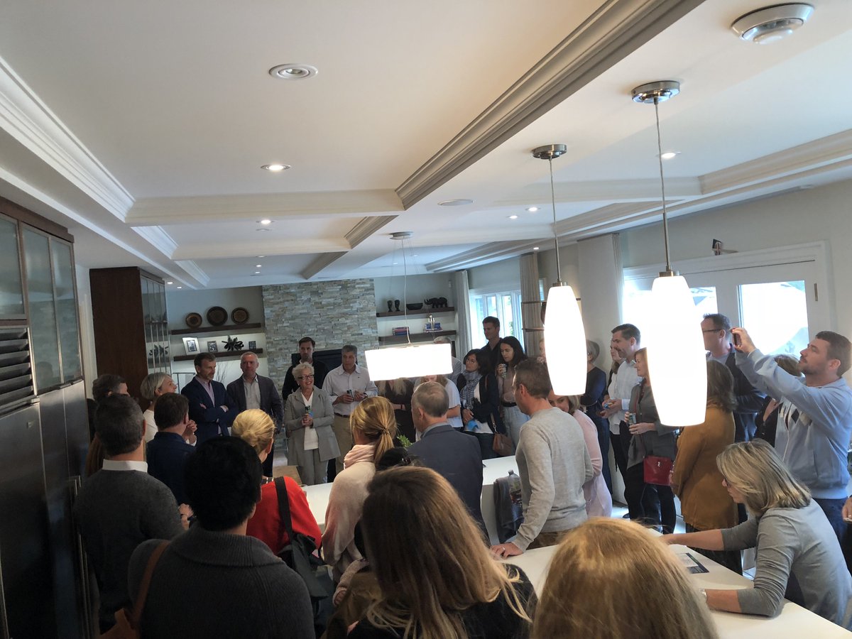 JohnTory's tweet photo. Great afternoon chatting with so many people in Baby Point. Happy to hear all the positive feedback on the transit network plan that will ensure we build transit across Toronto. https://t.co/e5JRJwvjY1
