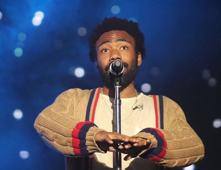 new_branches's tweet photo. Childish Gambino pays tribute to Mac Miller in Concert: 

"I Love You Mac, I feel good about being sad, because it tells me that he was special." https://t.co/JHLuqpxSF1