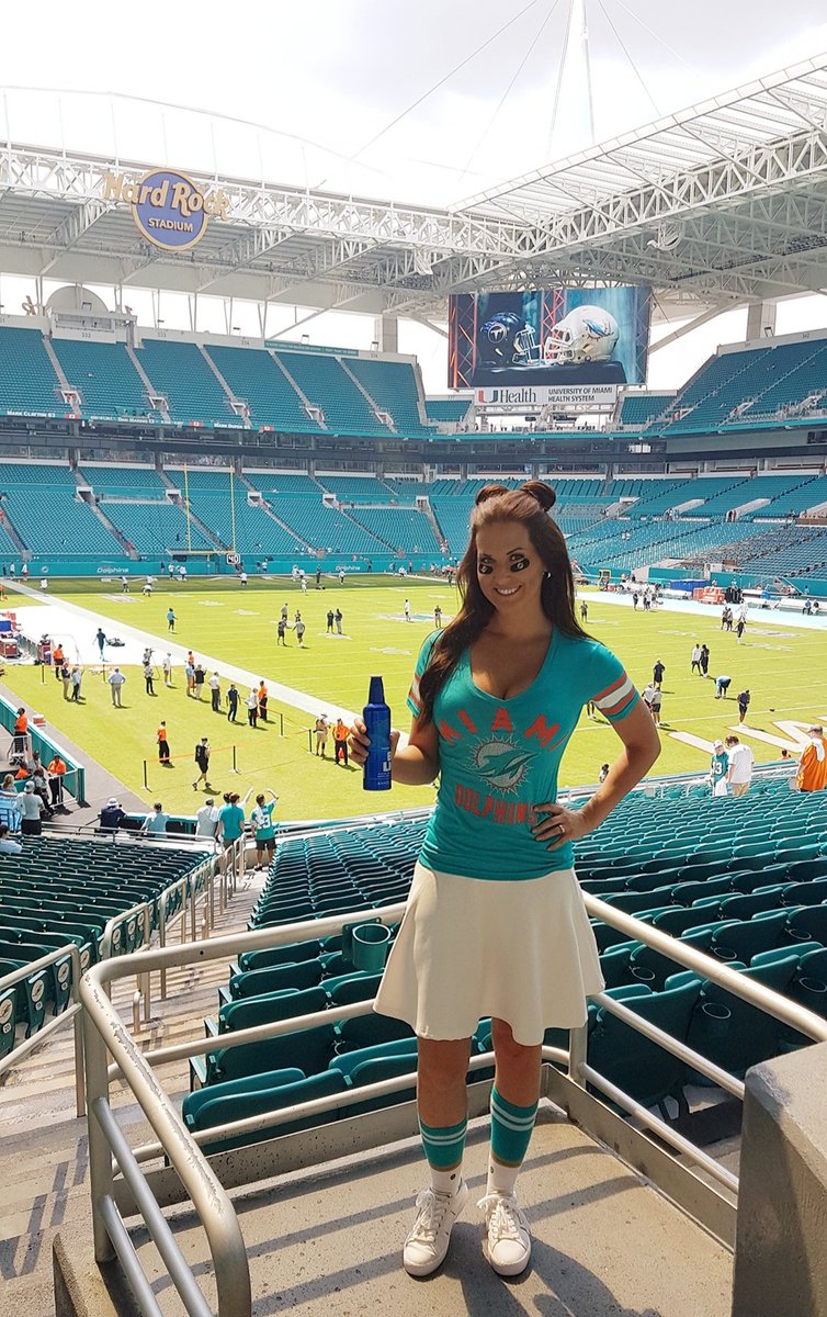 mainviv's tweet photo. My very FIRST @nfl football game EVER... about time!!! 🤣🏈#FreakingOut #FinsUp #mscseaside #NFL #Football @MiamiDolphins #Dolphins #TENvsMIA https://t.co/NmIhEkk8bM