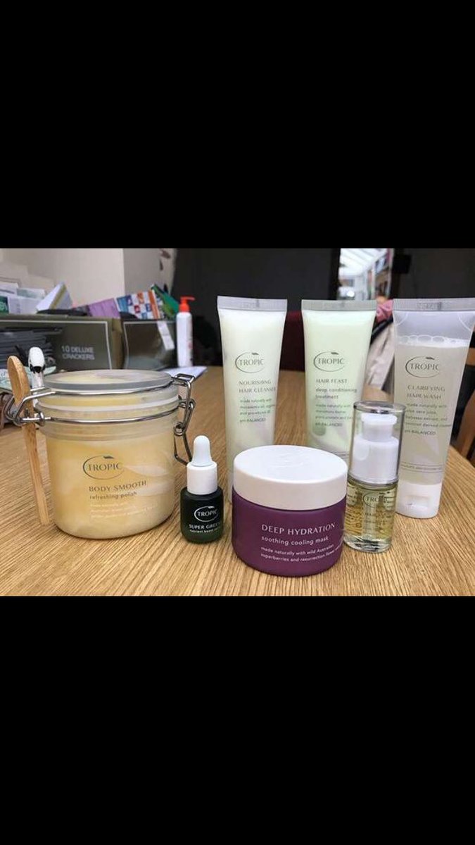 1000Greenthings's tweet photo. Maddie went vegan, collected rain water to water her plants and used vegan skin care and make up! #1000greenthings https://t.co/CBeeiZTm46