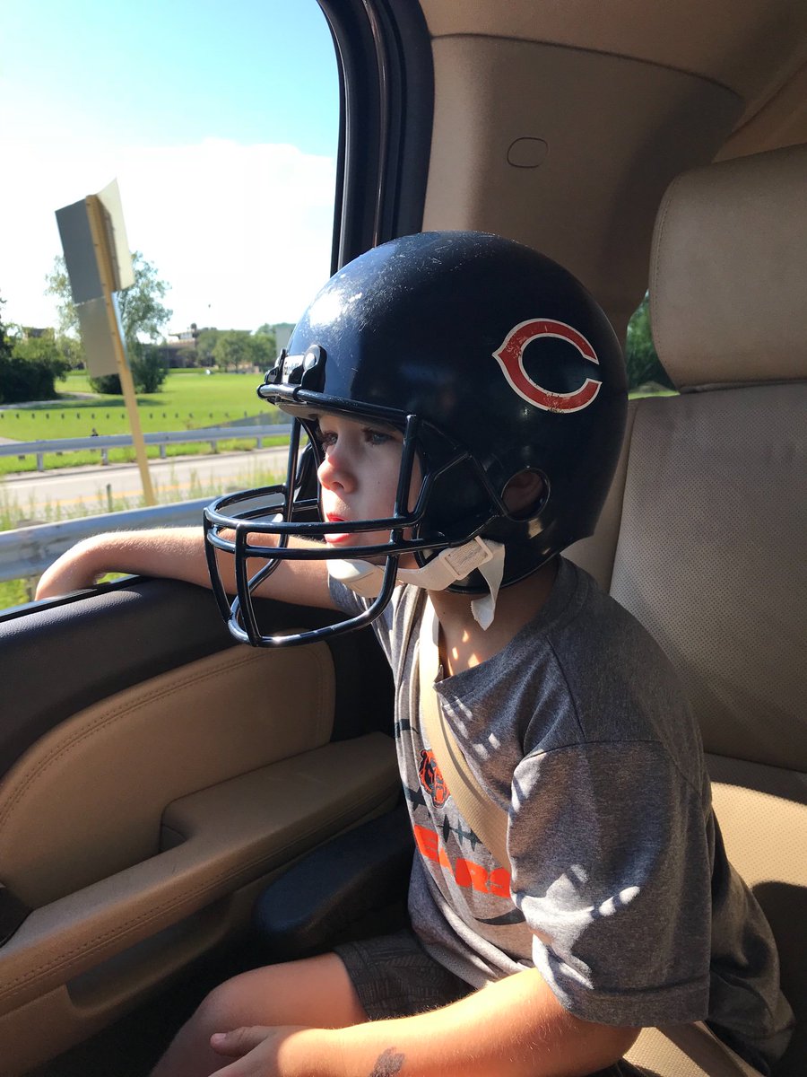 Someone is ready for #dabears game tonight 🏈🐻