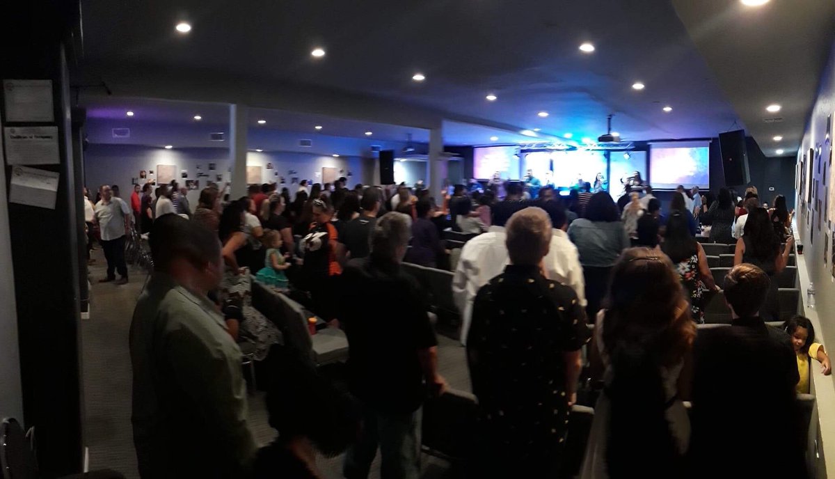 arthurltafoya's tweet photo. Beautiful service today! #fwct https://t.co/bAulaiBTQr