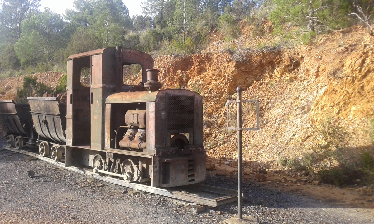 parcominelba's tweet photo. Valle Giove, il più importante cantiere minerario a cielo aperto dell'isola d'Elba, rappresenta il cuore della storia delle miniere elbane.
#parcominelba #isoladelba #elbadascoprire #comunediRio #visitTuscany #visitElba #isoladelbaapp #discoverElba #isoletoscane https://t.co/ijgn259lDp
