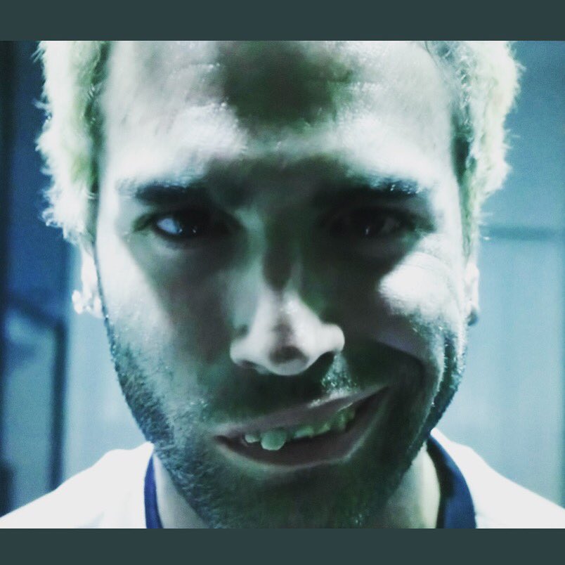 pabloculellok's tweet image. Esta noche reviví el espectacular final de #ElMarginal2 23 hs exclusivo por @TV_Publica @SomosContar @undertransmedia