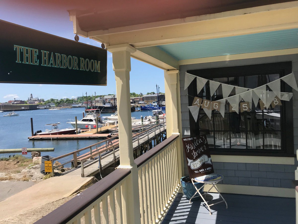 HarborRoomMa's tweet photo. Love the ocean? Include it in your celebration here at The Harbor Room. The perfect backdrop.
#HarborRoomGloucester #NorthShoreEvents #WaterViewEvent #GloucesterMa #bostoneventspace #event #weddingphotography #events #Boston #weddingphotographer #babyshower #engaged #catering https://t.co/zdW2z0ftLq