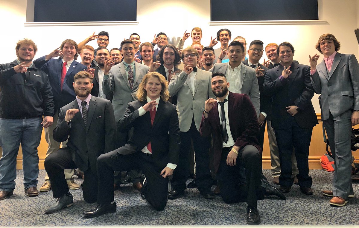 TSUPhiKaps's tweet photo. Ritual and Meeting done! Now we are READY to meet everyone tomorrow at Recruitment! GO PHI KAP #Tarleton #Tarleton2022 https://t.co/gsYSChtJQc
