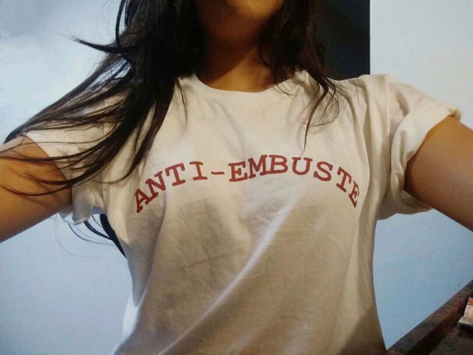 dissebitch's tweet photo. quero essa brusinha https://t.co/9N602QjMjZ