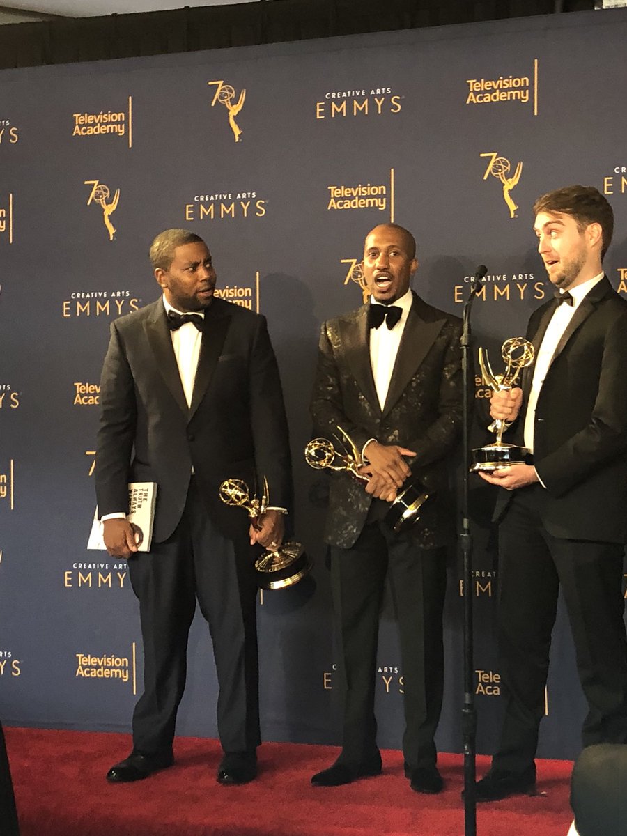 RCRNewsMedia's tweet photo. Congrats @officialkenan #kenanthompson #willstephen #chrisredd #elibrueggeman #SNL @nbcsnl for #bringbackbarak #CreativeArtsEmmys #Emmys70 #EmmyArts https://t.co/HYpvU506Pd