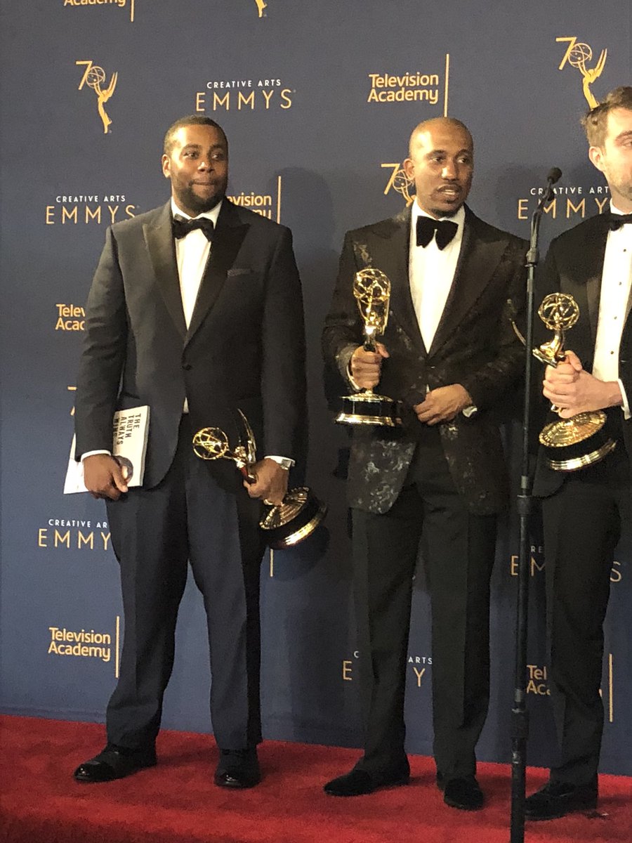 RCRNewsMedia's tweet photo. Congrats @officialkenan #kenanthompson #willstephen #chrisredd #elibrueggeman #SNL @nbcsnl for #bringbackbarak #CreativeArtsEmmys #Emmys70 #EmmyArts https://t.co/HYpvU506Pd