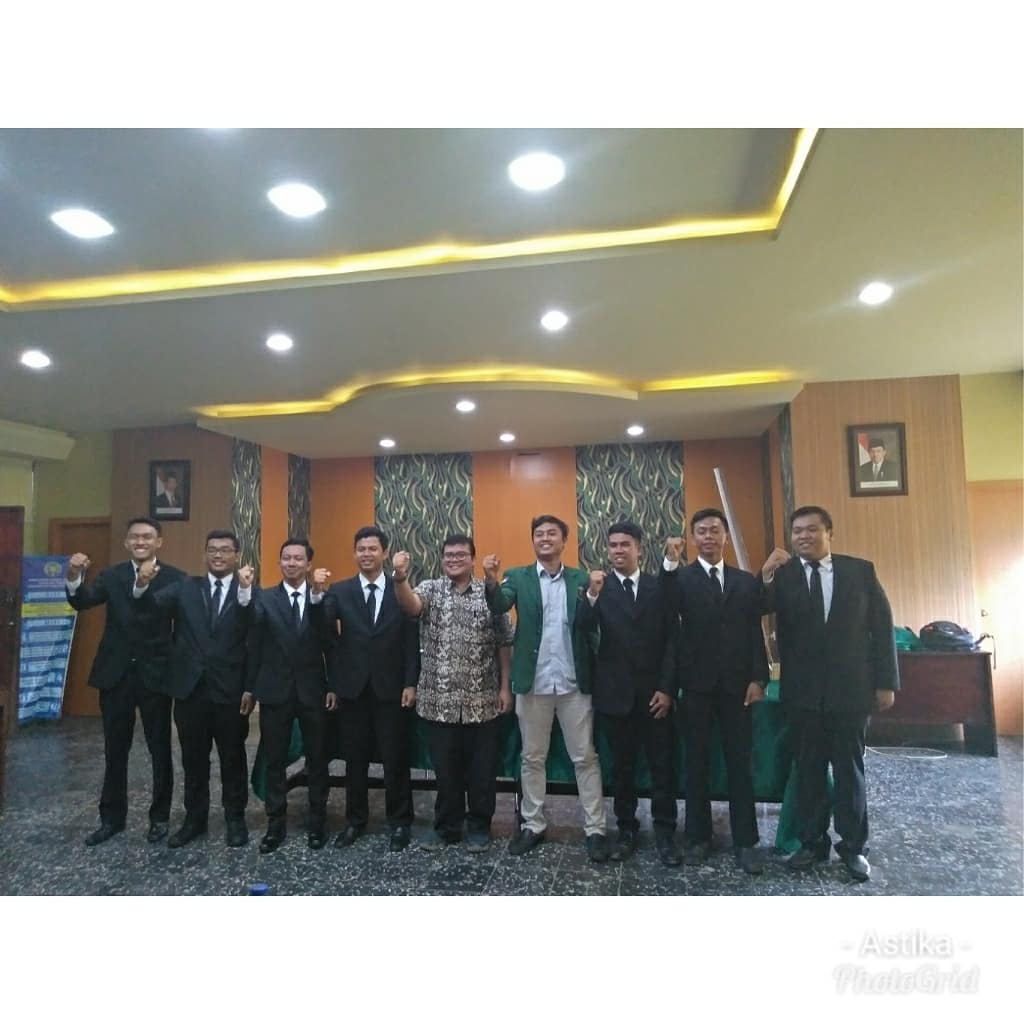 DteusuOfficial's tweet photo. Judisium Departemen Teknik Elektro USU periode Sept2018
Selamat kepada:
*Diki Prasetyo(140402039)
*M.Fahmi Idris(140402033)
*Mega Nanda(140402054)
*Peri Hasbi Bangun Harahap(140402051)
*Mhd Al Khairi(140402004)
*Jackson Lokinanta(130402070)
*M.Erifiandi(140402013)
Good Luck!! https://t.co/nJiKuBfY4J