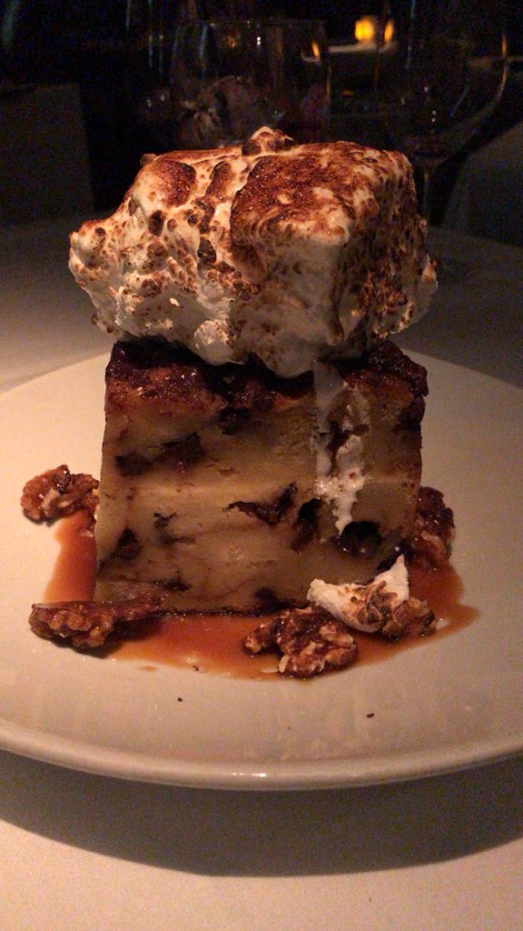 NachoAguirreM's tweet photo. Dinner at @PerrysDining La Cantera with @susanamijaresa Arturo y Sofi. #allwaysleaveroomfordessert #supportthebaker #SundayFunday https://t.co/ScJZVOlavG