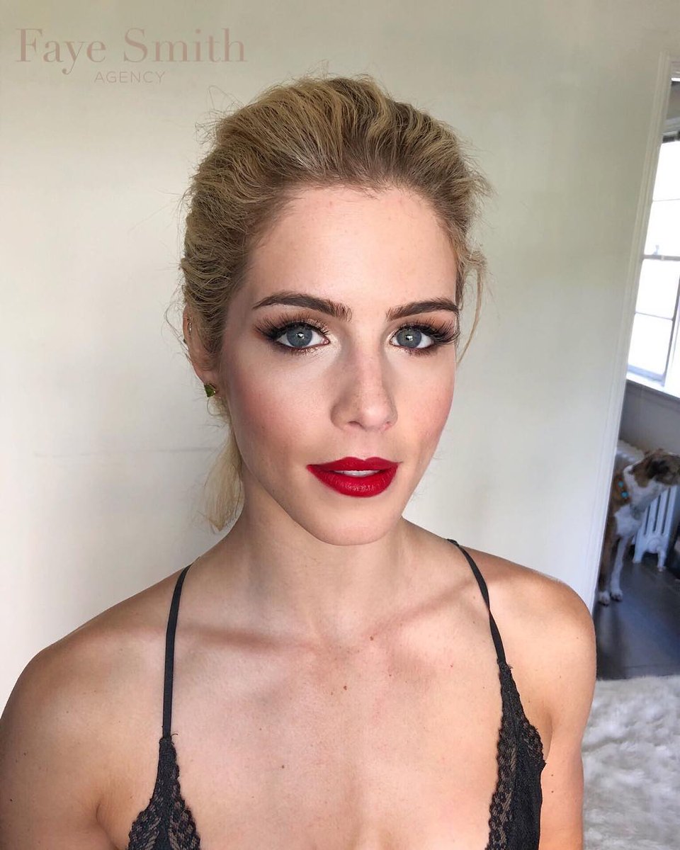 Olicity News Instagram Arrow Emily Bett Rickards Source T Co Wvuoihqw5l