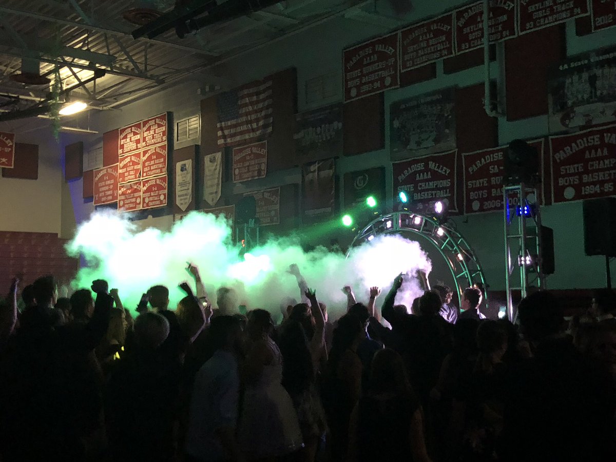 PVHSStugo's tweet photo. Hope everyone had an awesome Homecoming week!! #findinghoco18 🏖🐠🐡 https://t.co/E1qyZKAGbn