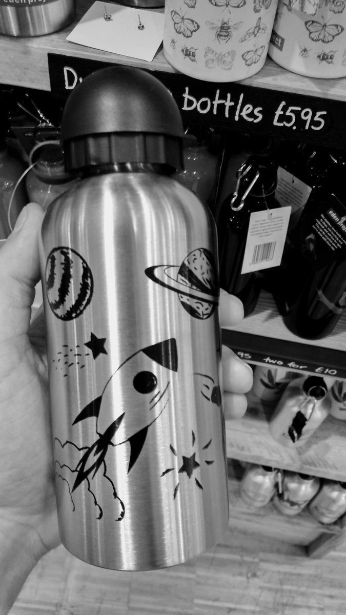 IrregularGalaxy's tweet photo. Day 1 of 7  My life in black &amp; white photos. No humans, no explanation given. Challenged by @RClementEvans Challenge passed on to @JoyHopePaint https://t.co/V0esrNsT3c