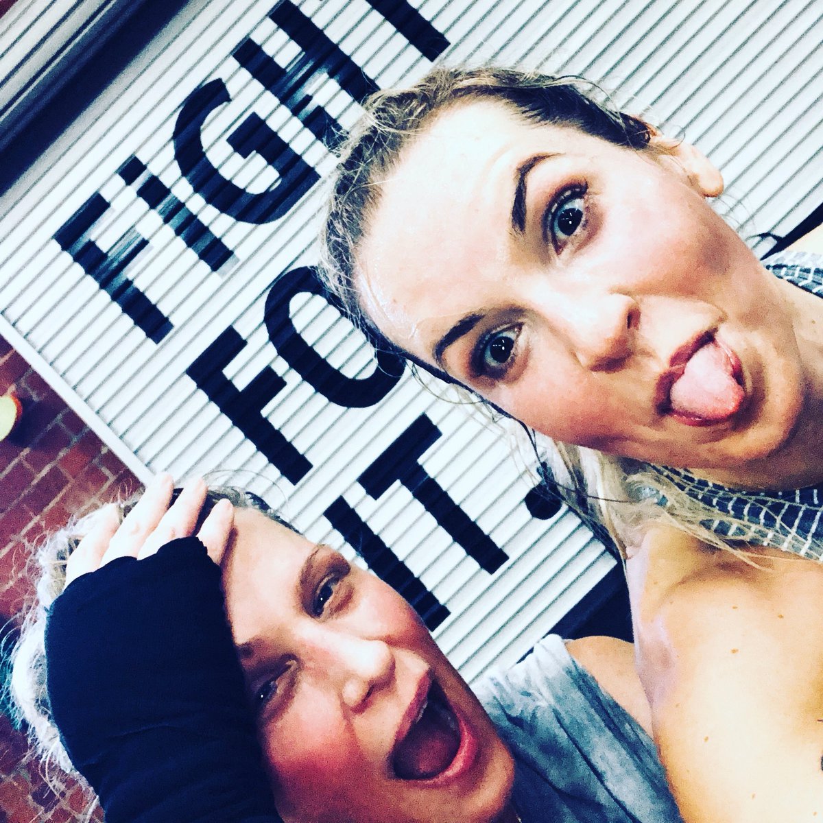 SamSmithTweets's tweet image. Whatta #wingwoman I have in @officialbrianab! Thx @prevailboxing for our daily dose of #DED. #GitIt     🥊🔥