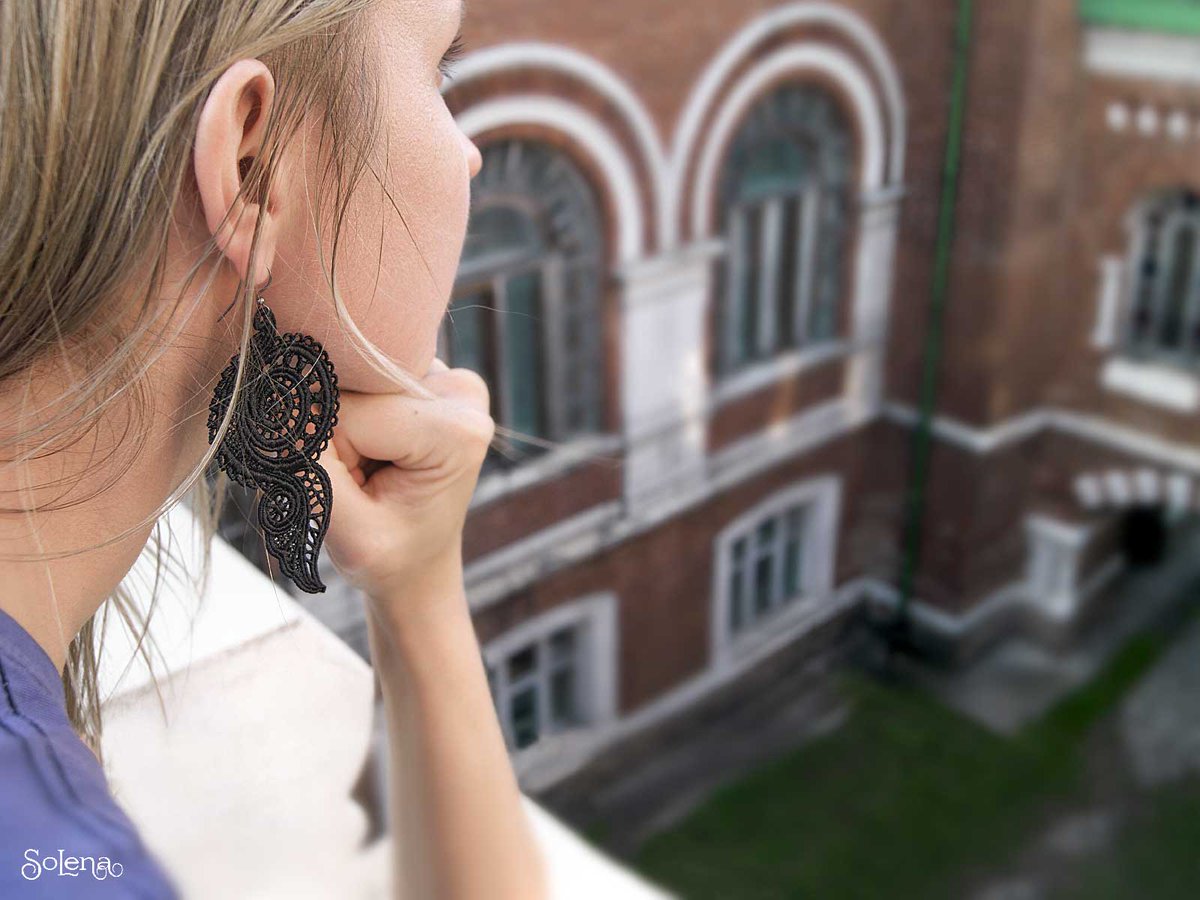 SoLenaShop's tweet photo. Long Matte black earrings Mystery
#Lace #evening #jewellery #bohemian #Gothic #vintage #style #Feather #goth  #frivolit #tribal https://t.co/7aV8XSyfPv