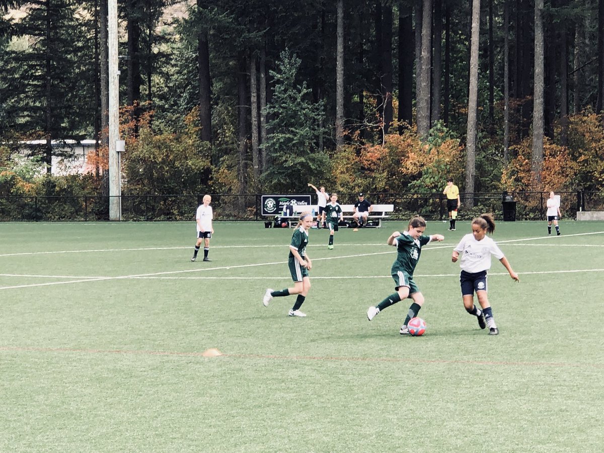 cfc_G08Green's tweet image. Kicking off the Fall season with a W! Way to go girls!! ⚽️⚽️⚽️ #wearecascade