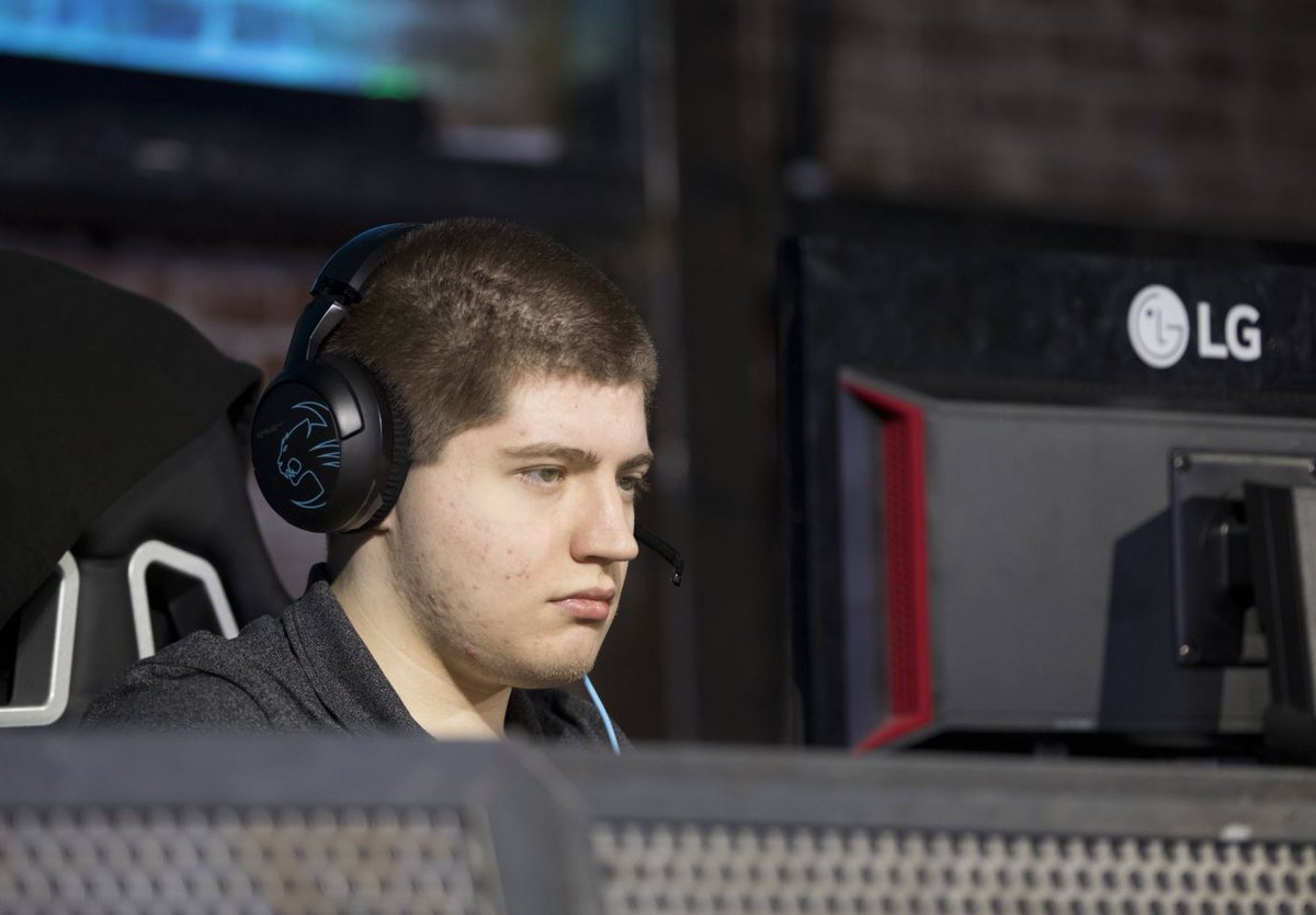 📰 <a href="/Rayyymun/">Raymon</a> and <a href="/kaptai_n/">kaptain</a> return to <a href="/Se7enTF2/">Se7en</a> tf.gg/49535